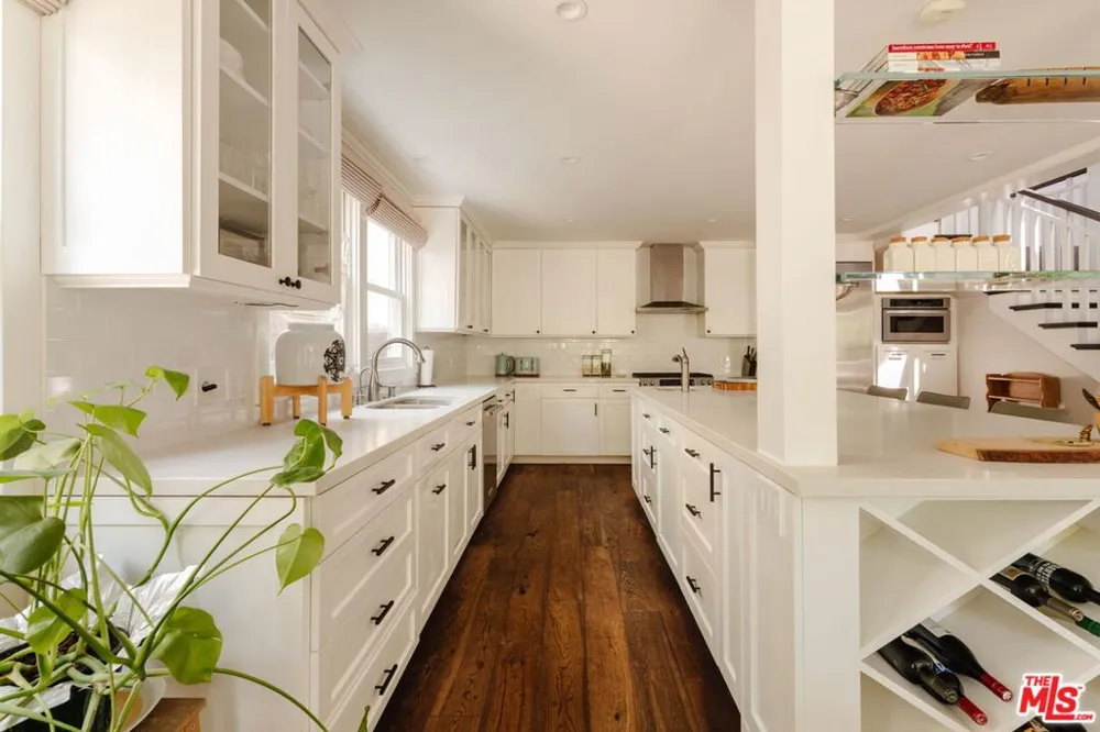 1514 Willow Drive Topanga, CA 90290