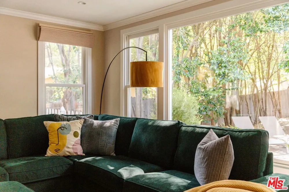 1514 Willow Drive Topanga, CA 90290
