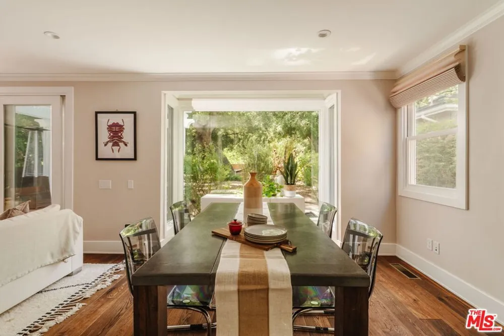 1514 Willow Drive Topanga, CA 90290