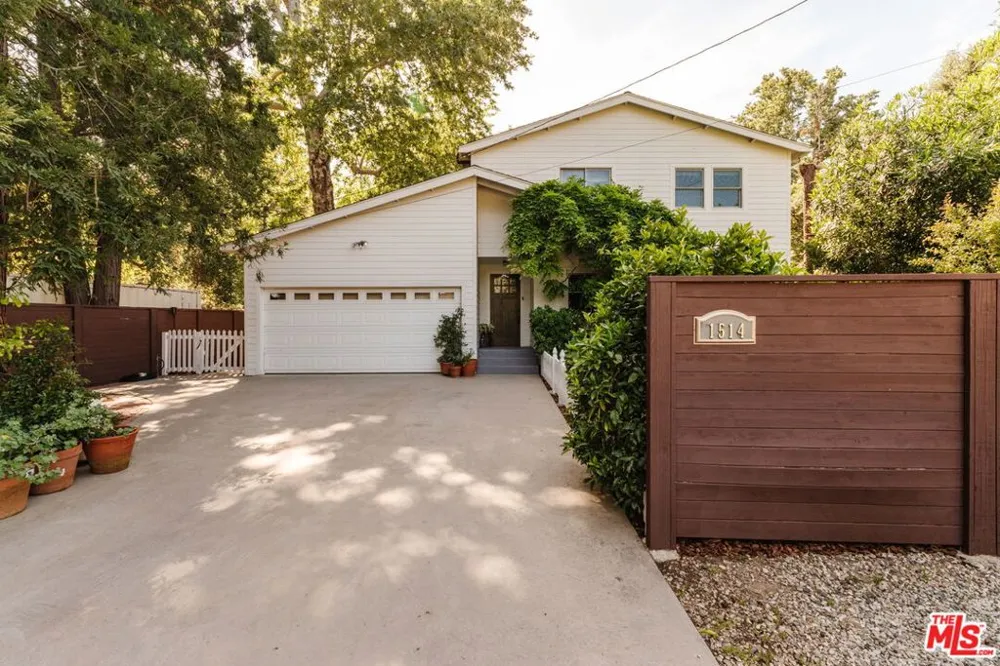 1514 Willow Drive Topanga, CA 90290