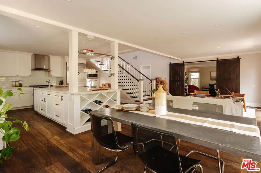 1514 Willow Drive Topanga, CA 90290