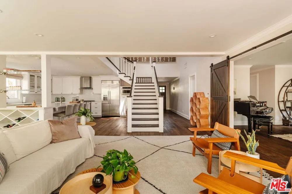 1514 Willow Drive Topanga, CA 90290