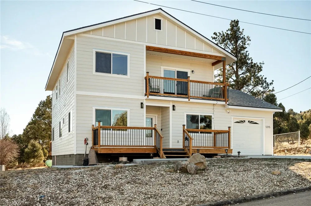 1215 Valley View Drive Big Bear City, CA 92314