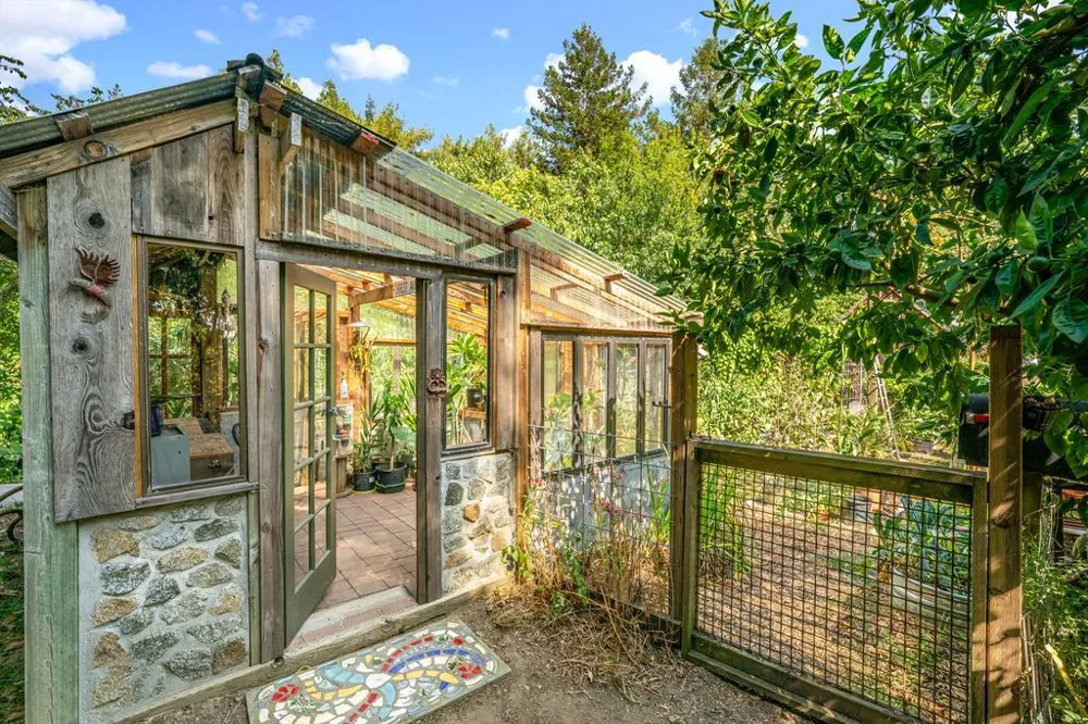 215 Vaca Del Sol Corralitos, CA 95076
