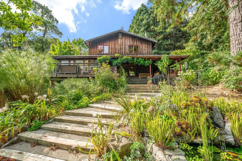 215 Vaca Del Sol Corralitos, CA 95076