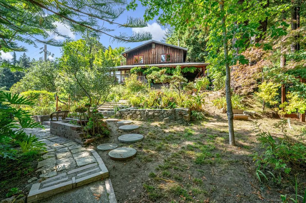 215 Vaca Del Sol Corralitos, CA 95076