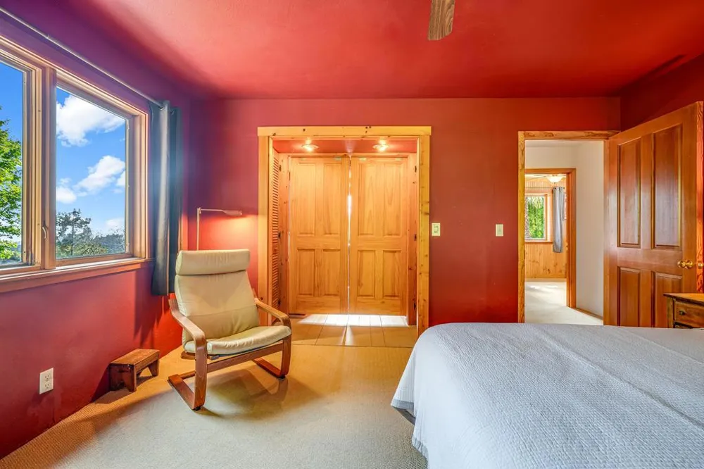 215 Vaca Del Sol Corralitos, CA 95076