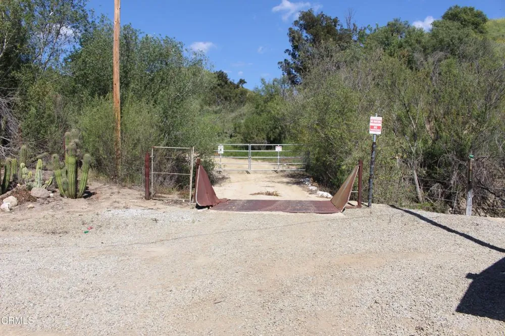 Dickenson Road Santa Paula, CA 93060