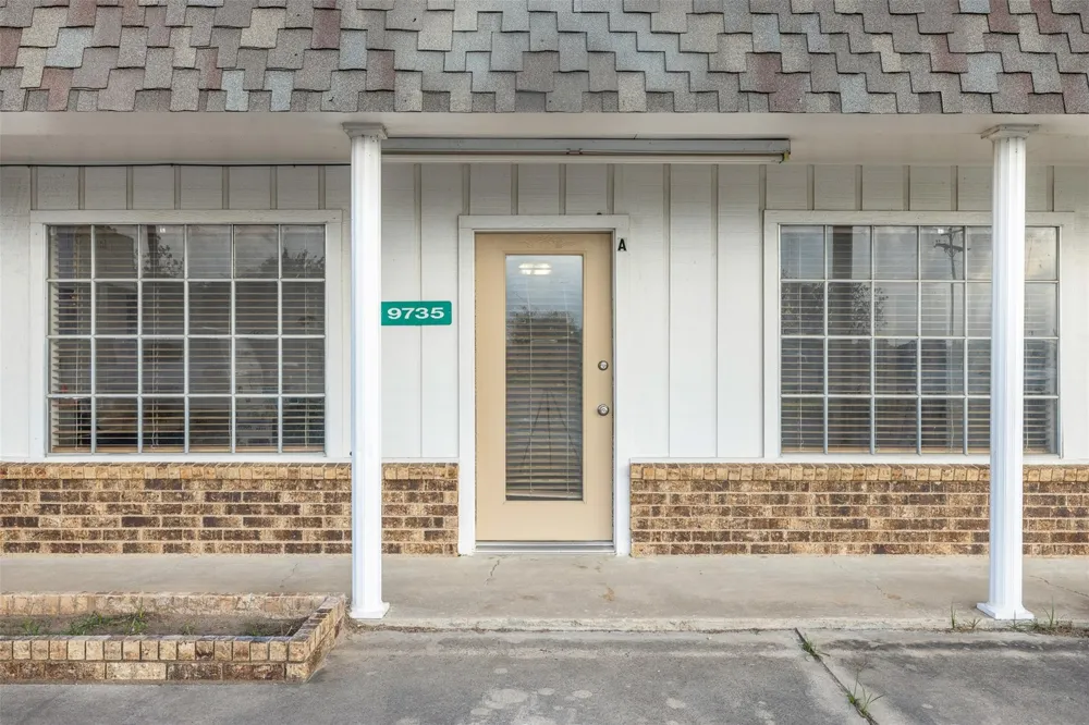 216 Cr 265 Snook, TX 77878