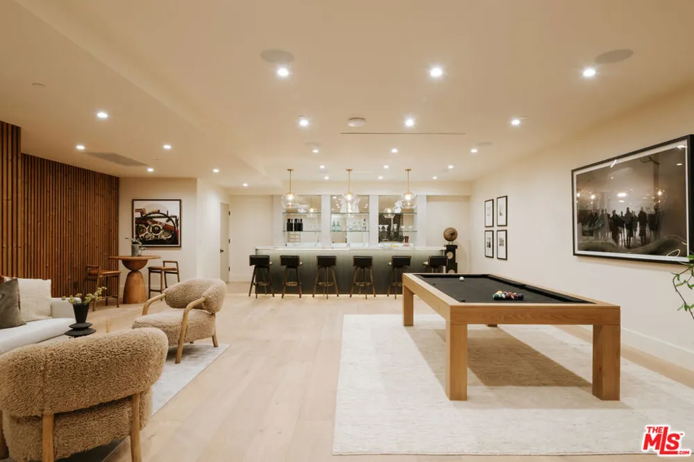 5287 Round Meadow Road Hidden Hills, CA 91302