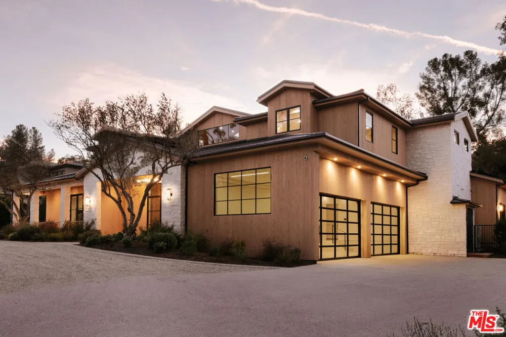 5287 Round Meadow Road Hidden Hills, CA 91302