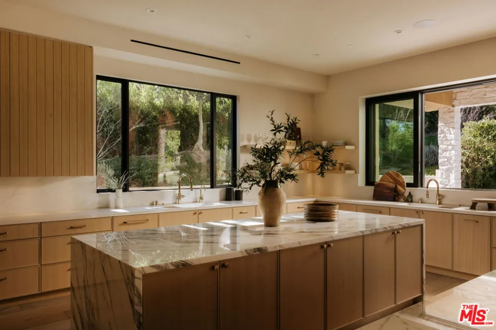 5287 Round Meadow Road Hidden Hills, CA 91302