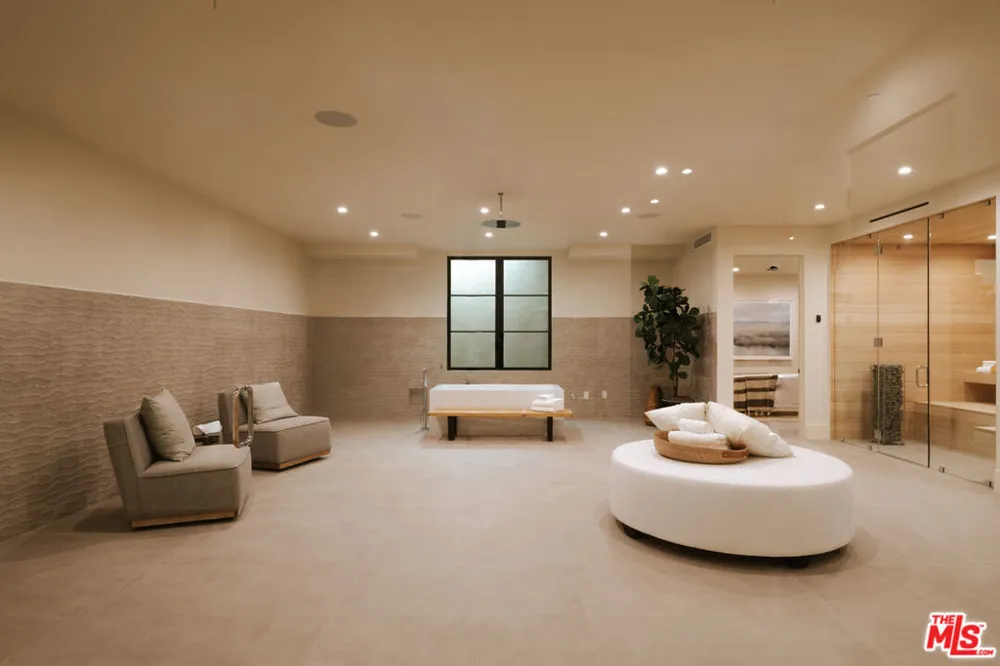 5287 Round Meadow Road Hidden Hills, CA 91302