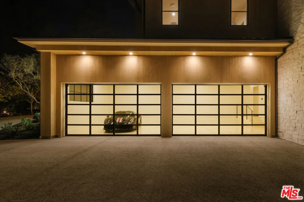 5287 Round Meadow Road Hidden Hills, CA 91302