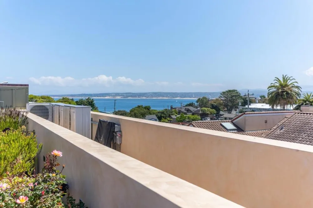 575 Foam Street #D Monterey, CA 93940