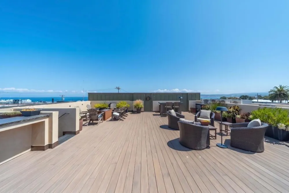 575 Foam Street #D Monterey, CA 93940