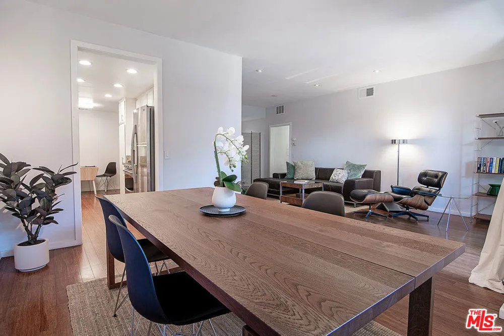 306 Bora Bora Way #202 Marina del Rey, CA 90292