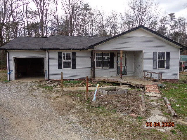 1033 Dutchtown Road Tracy City, TN 37387