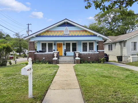 301 Glenwood Drive