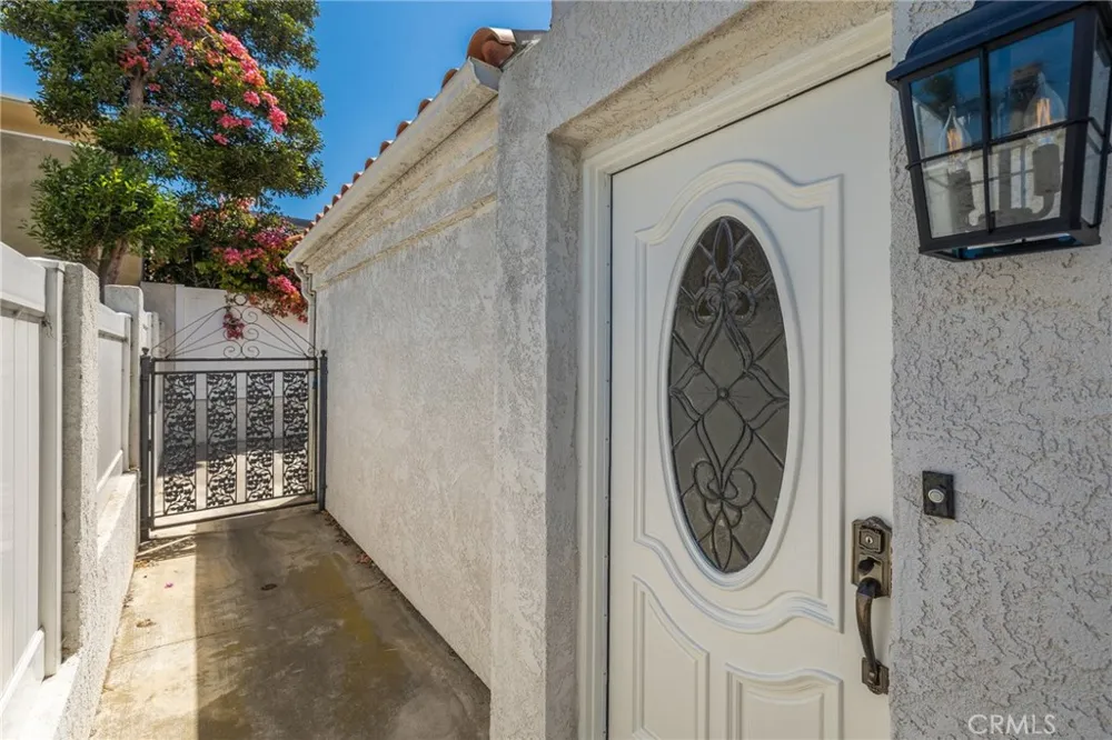 222 Juanita Avenue #B Redondo Beach, CA 90277