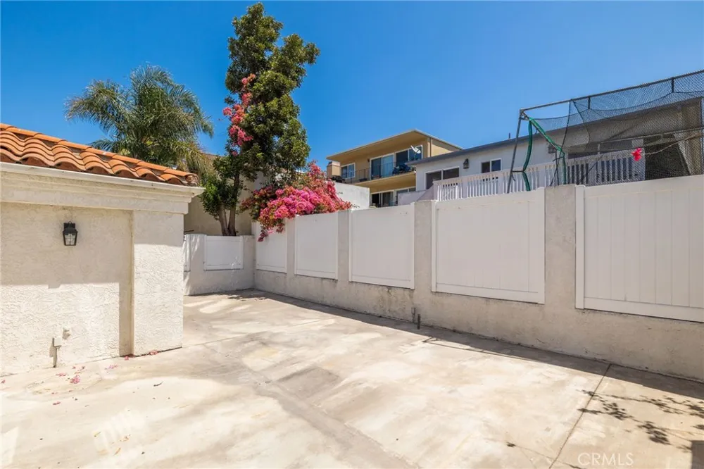 222 Juanita Avenue #B Redondo Beach, CA 90277