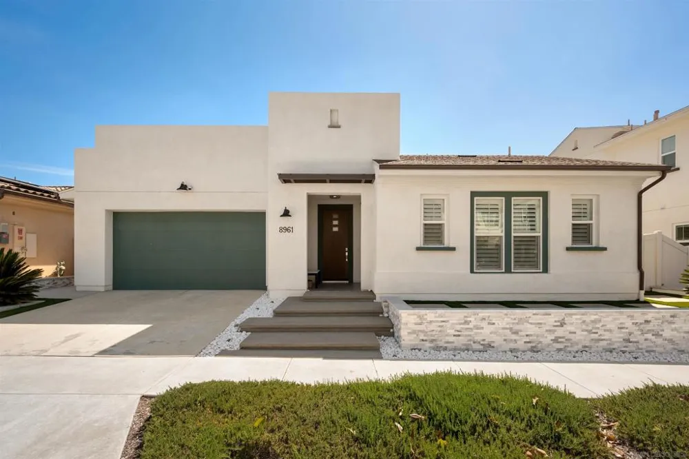 8961 Trailridge Santee, CA 92071