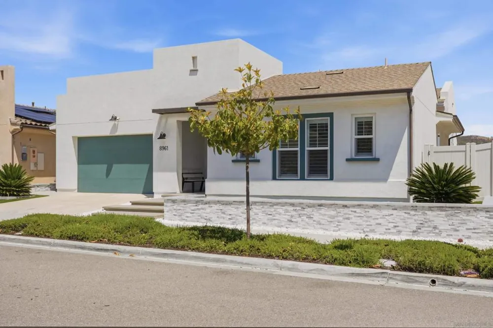 8961 Trailridge Santee, CA 92071