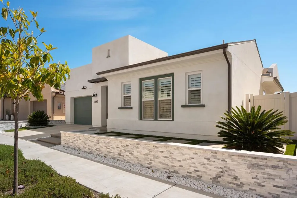 8961 Trailridge Santee, CA 92071