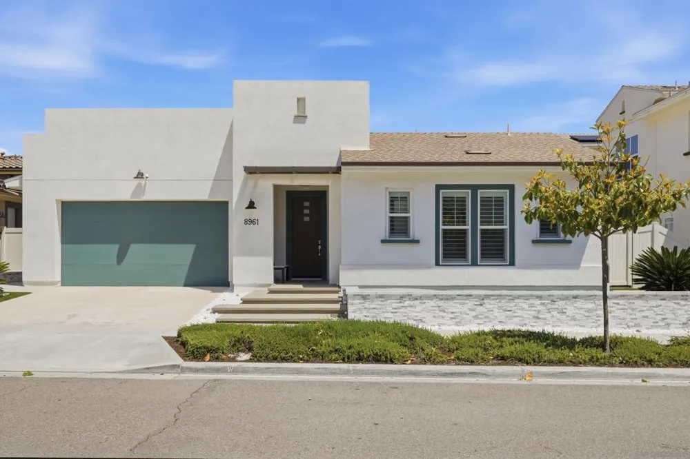 8961 Trailridge Santee, CA 92071