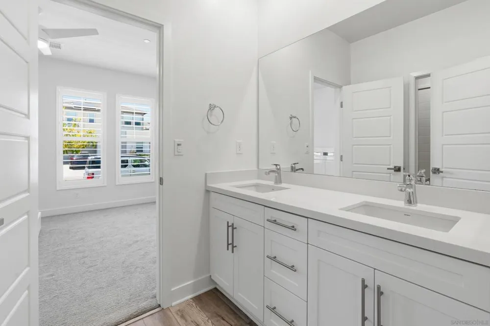8961 Trailridge Santee, CA 92071