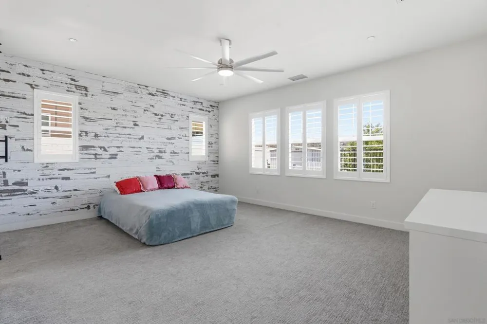8961 Trailridge Santee, CA 92071