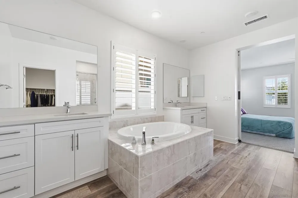 8961 Trailridge Santee, CA 92071