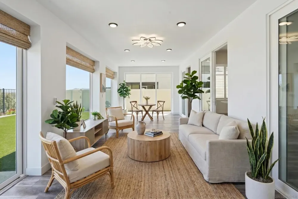 8961 Trailridge Santee, CA 92071