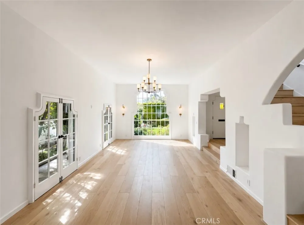 710 Adelaide Place Santa Monica, CA 90402