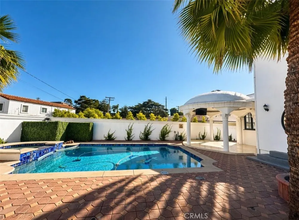 710 Adelaide Place Santa Monica, CA 90402