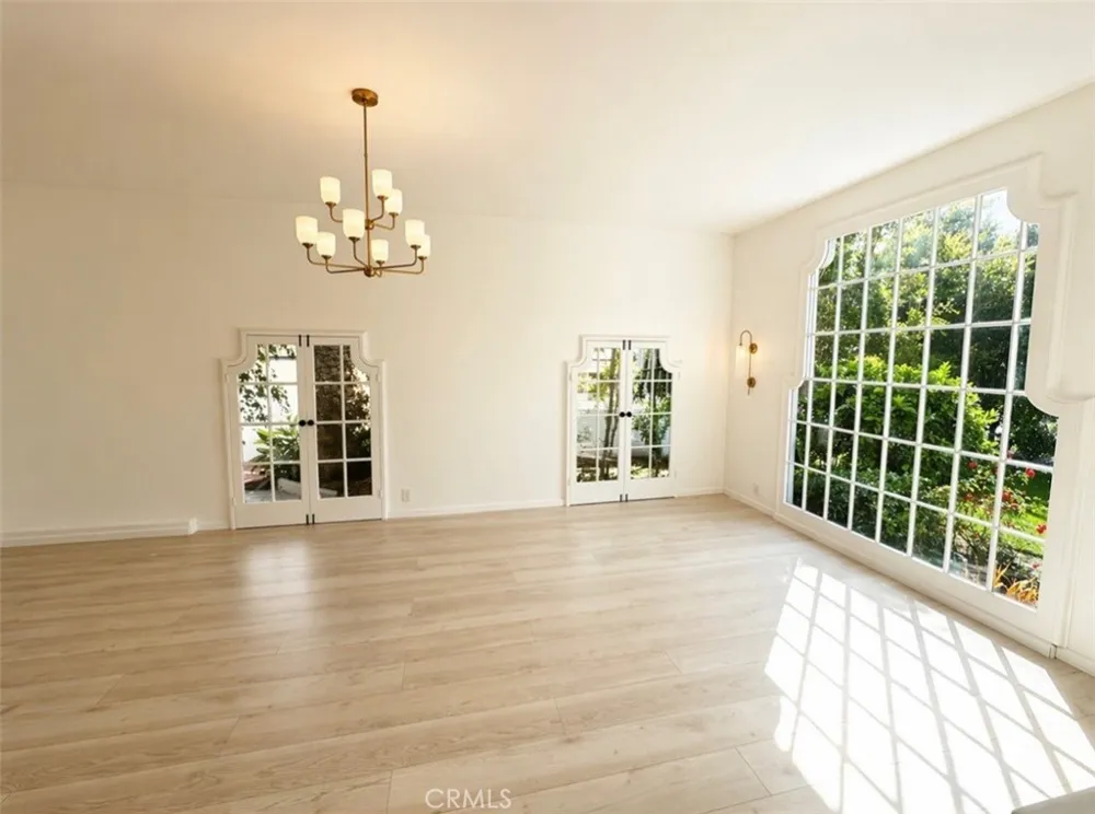 710 Adelaide Place Santa Monica, CA 90402