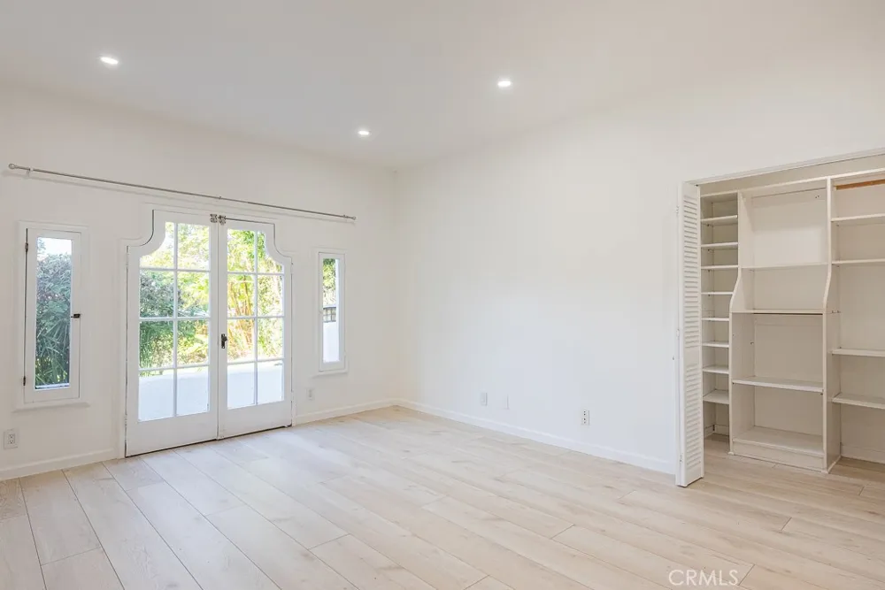 710 Adelaide Place Santa Monica, CA 90402