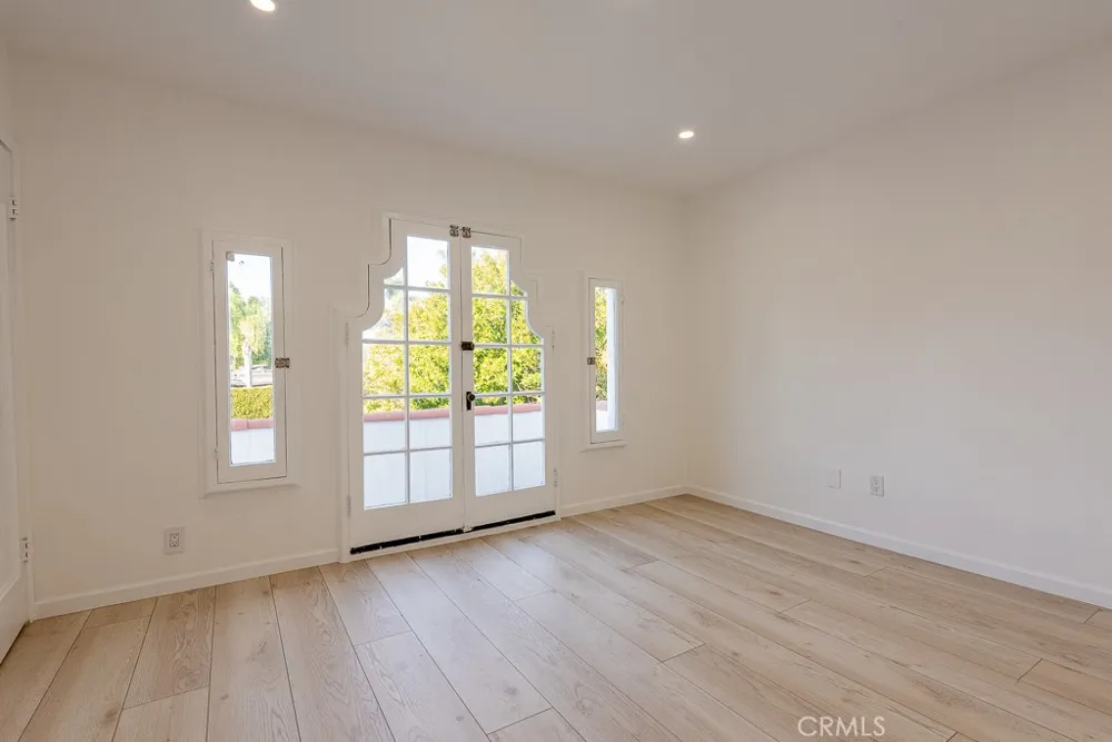 710 Adelaide Place Santa Monica, CA 90402