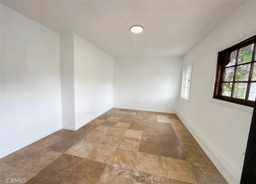 710 Adelaide Place Santa Monica, CA 90402