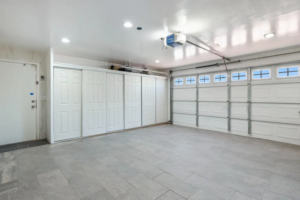 408 W San Joaquin Street Avenal, CA 93204