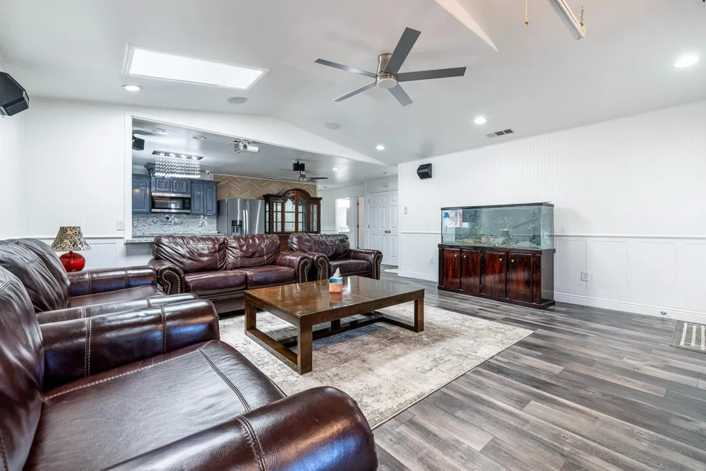 408 W San Joaquin Street Avenal, CA 93204