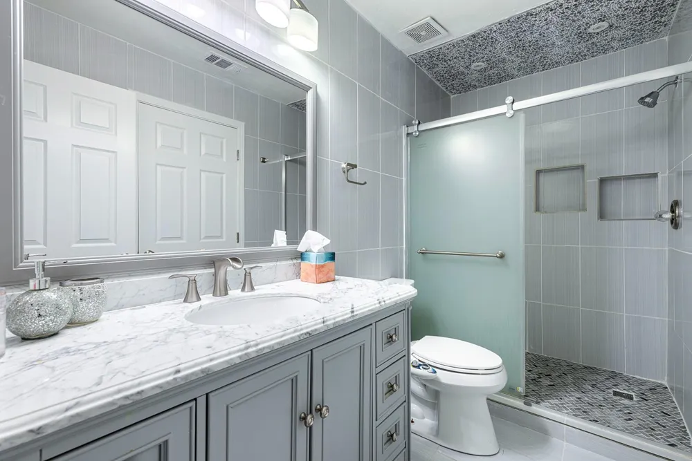 408 W San Joaquin Street Avenal, CA 93204