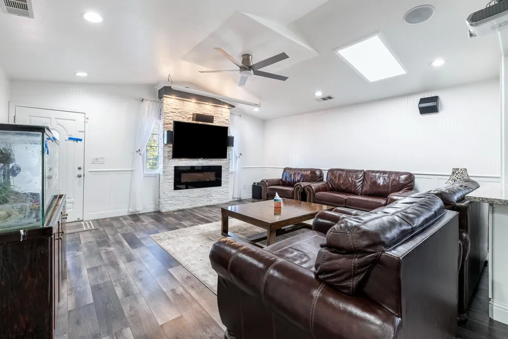 408 W San Joaquin Street Avenal, CA 93204