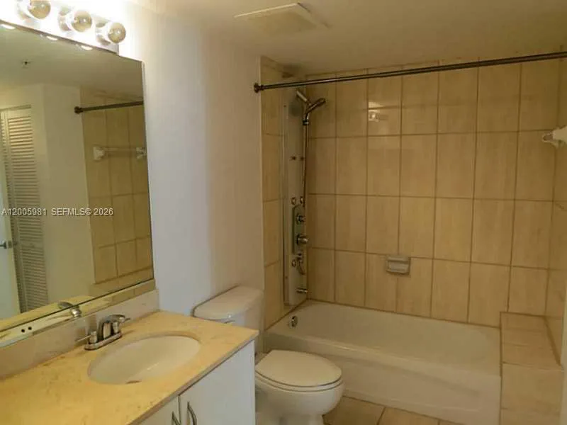 1750 BAYSHORE DR #2909 Miami, FL 33132