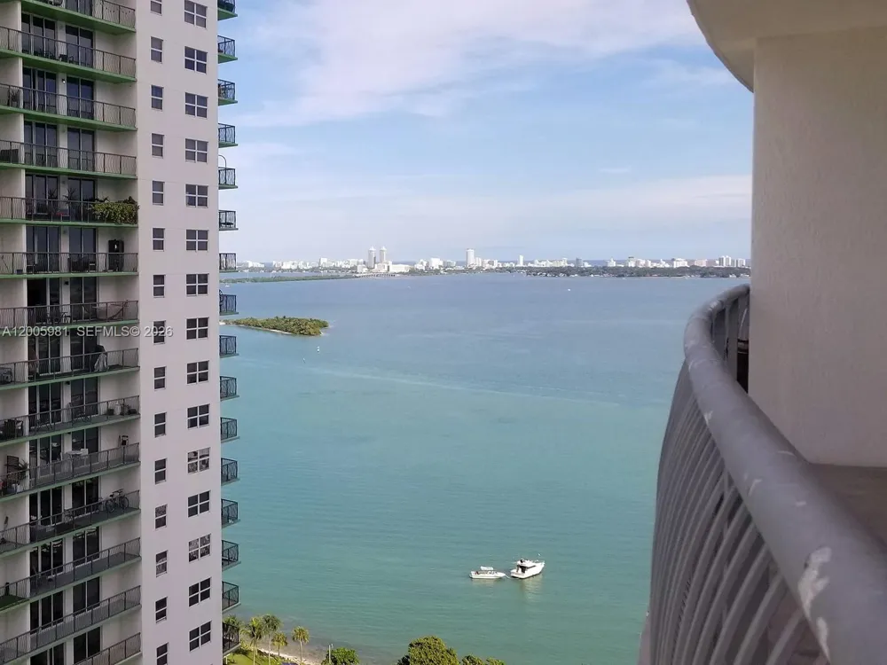 1750 BAYSHORE DR #2909 Miami, FL 33132