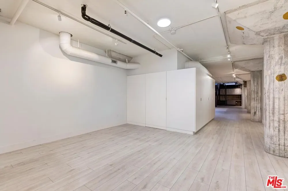 530 S Hewitt Street #126 Los Angeles, CA 90013