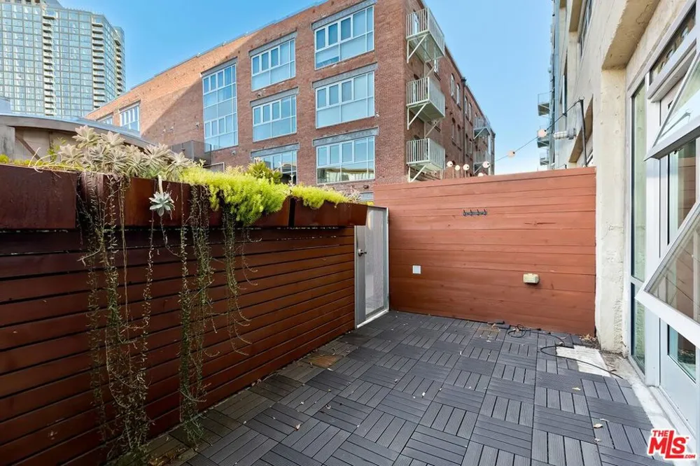 530 S Hewitt Street #126 Los Angeles, CA 90013