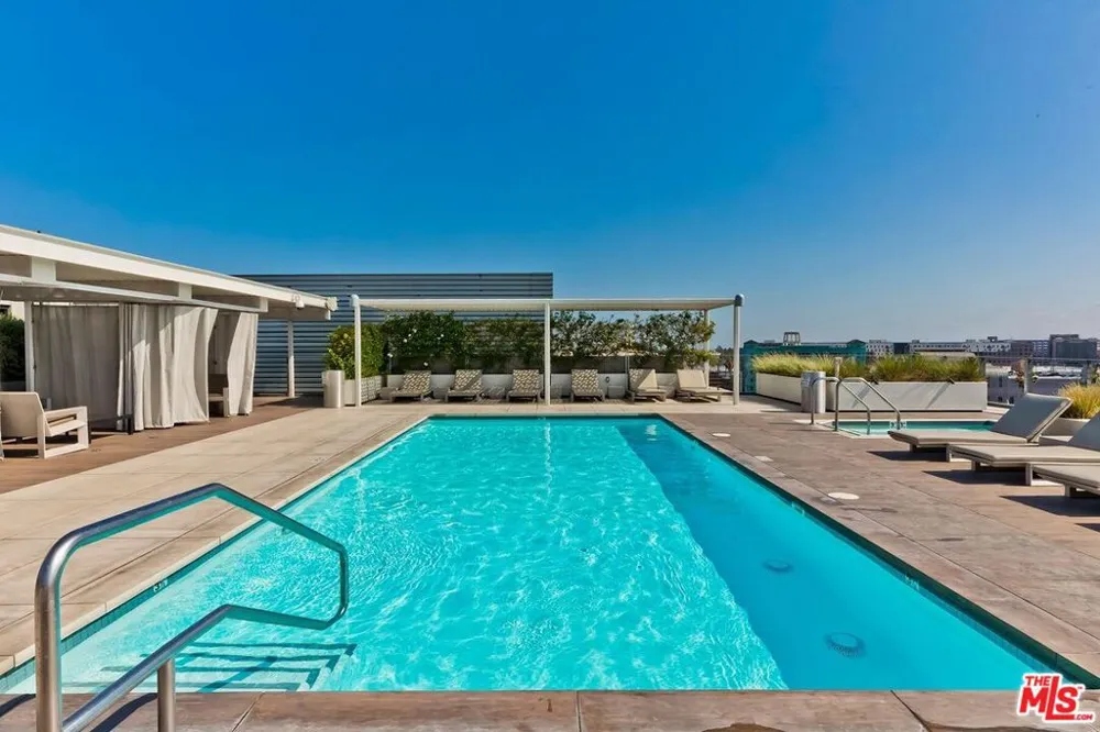 530 S Hewitt Street #126 Los Angeles, CA 90013