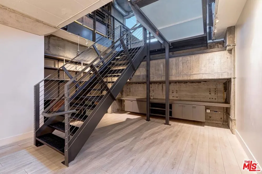 530 S Hewitt Street #126 Los Angeles, CA 90013