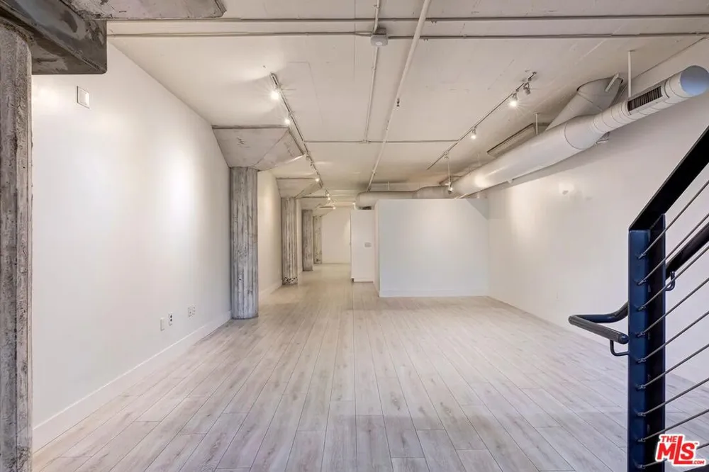 530 S Hewitt Street #126 Los Angeles, CA 90013